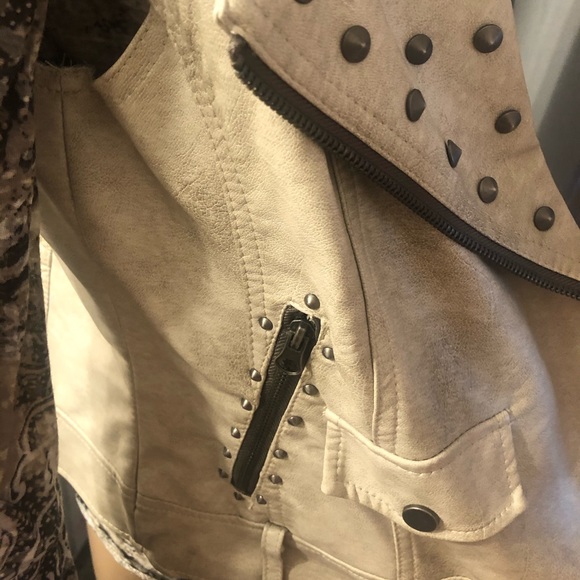 Boot Barn Vest! 🤩 can be worn size up or down - Picture 10 of 12